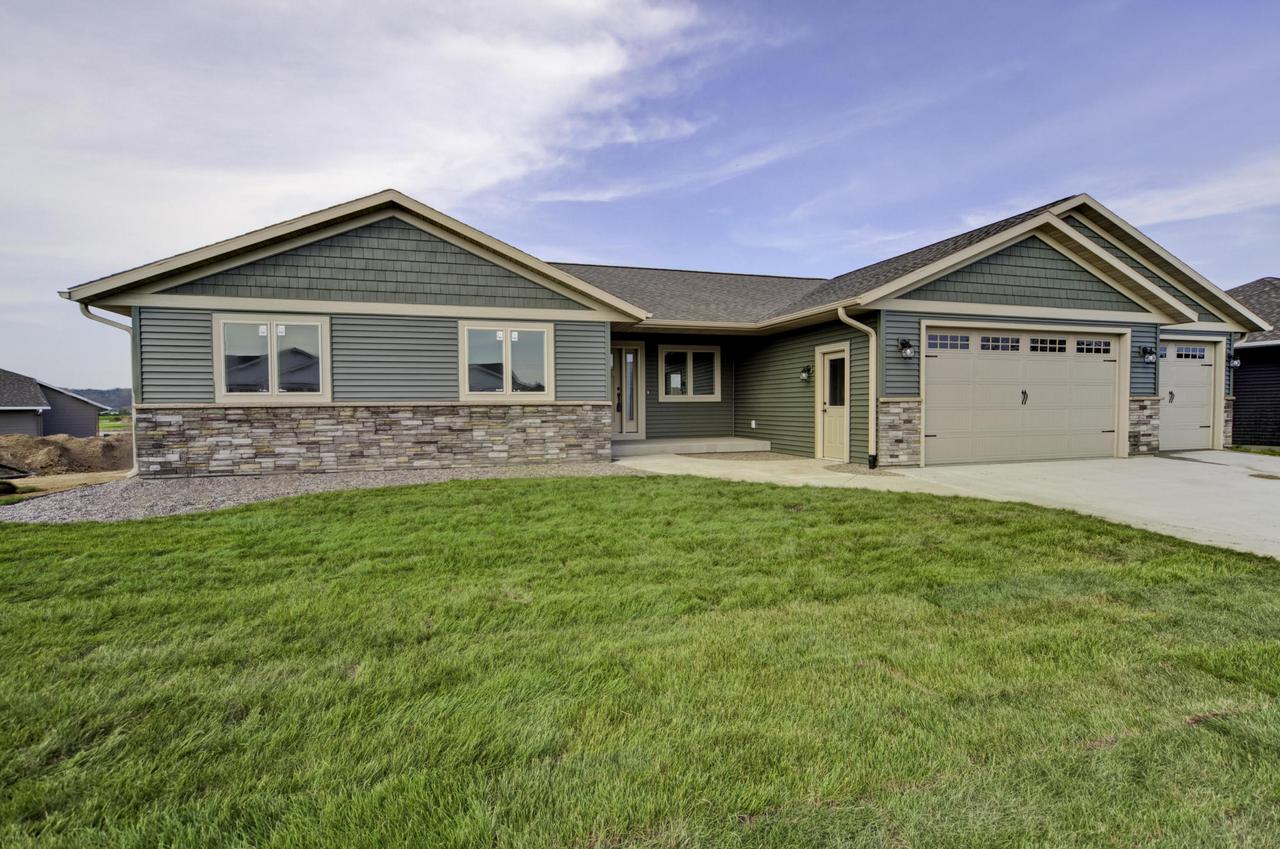 1513 Crockett Dr., Holmen, WI 54636