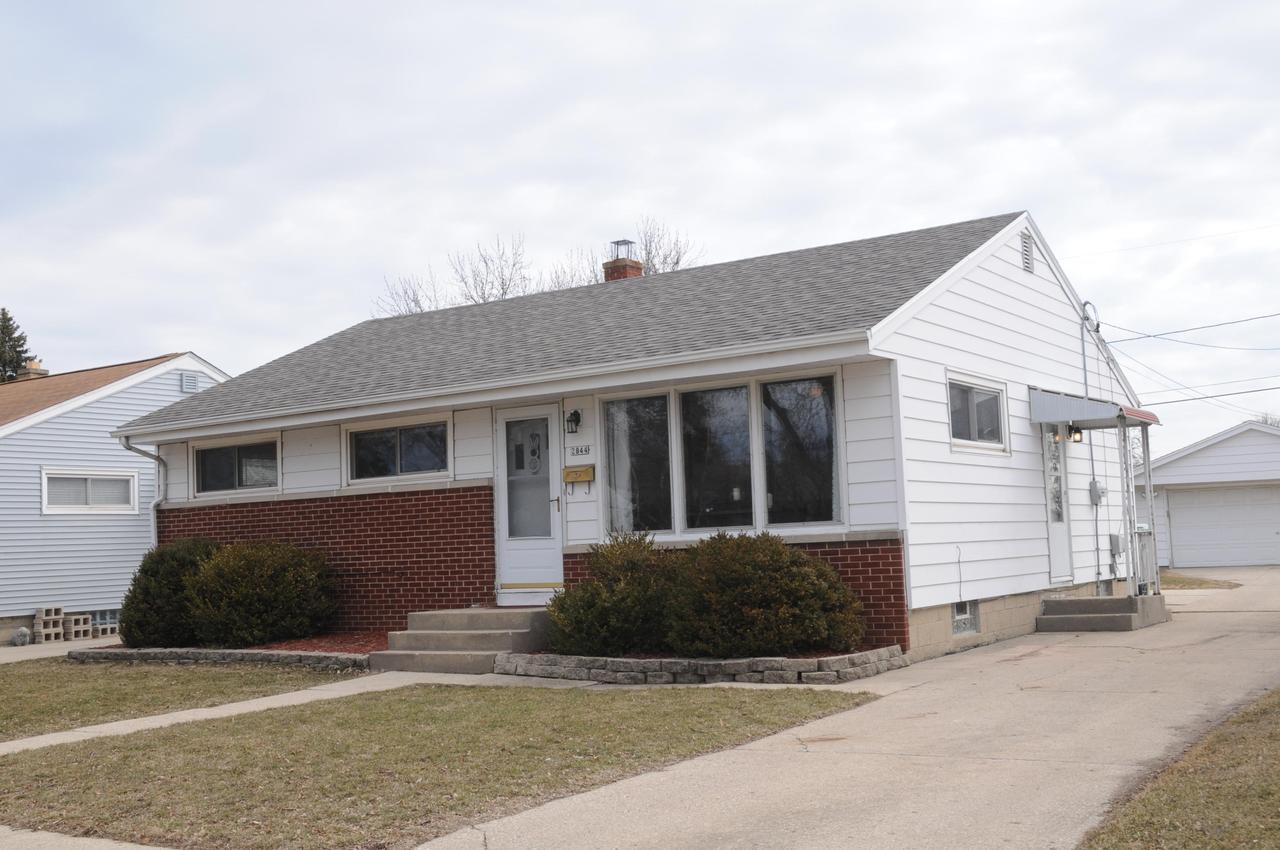 2844 S 67th St, Milwaukee, WI 53219