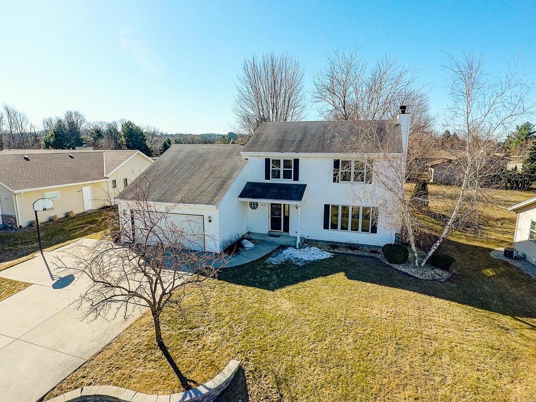 5525 Royal Ave, Hartford, WI 53086