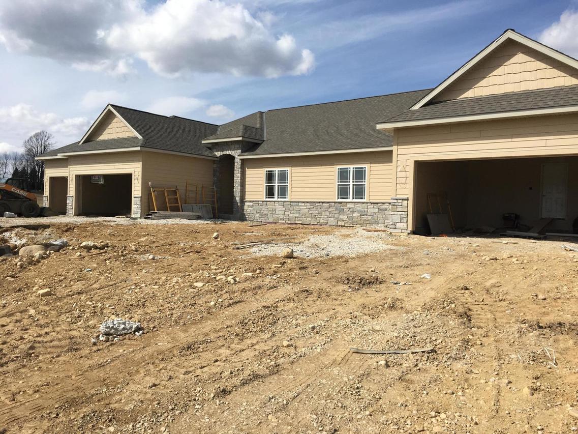 3082 Fairway View, Richfield, WI 53033