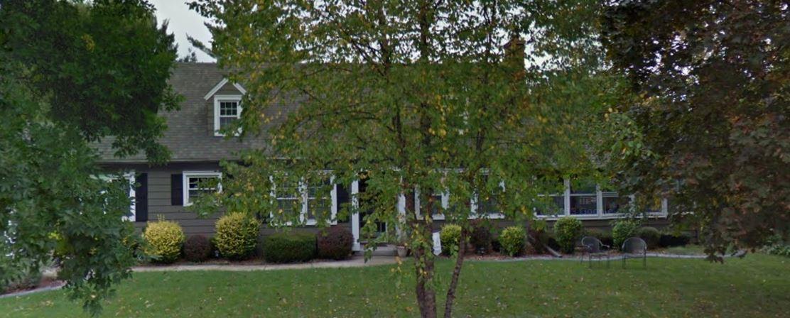 828 E Ellsworth Ln, Bayside, WI 53217