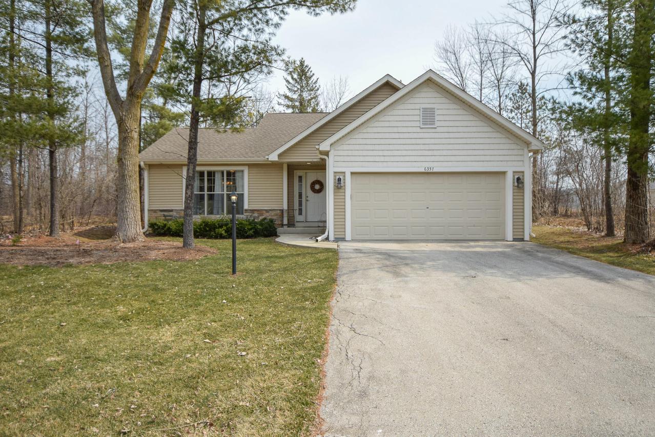 6357 Nature Dr, Caledonia, WI 53402