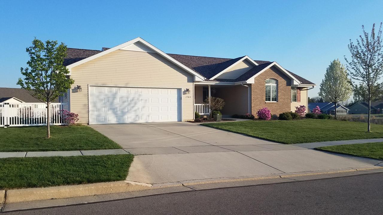 1504 Lena Ln, Fort Atkinson, WI 53538