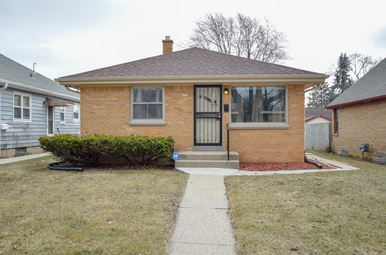 4734 N 71st St., Milwaukee, WI 53218