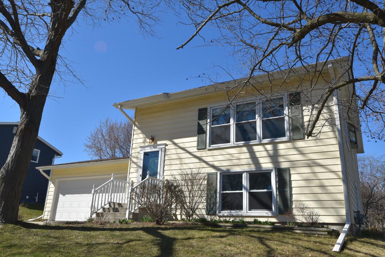 1836 Linden St, Grafton, WI 53024