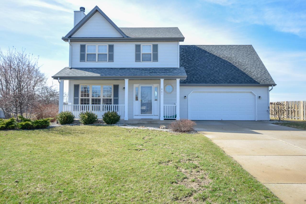 801 Northdale Dr, Caledonia, WI 53402