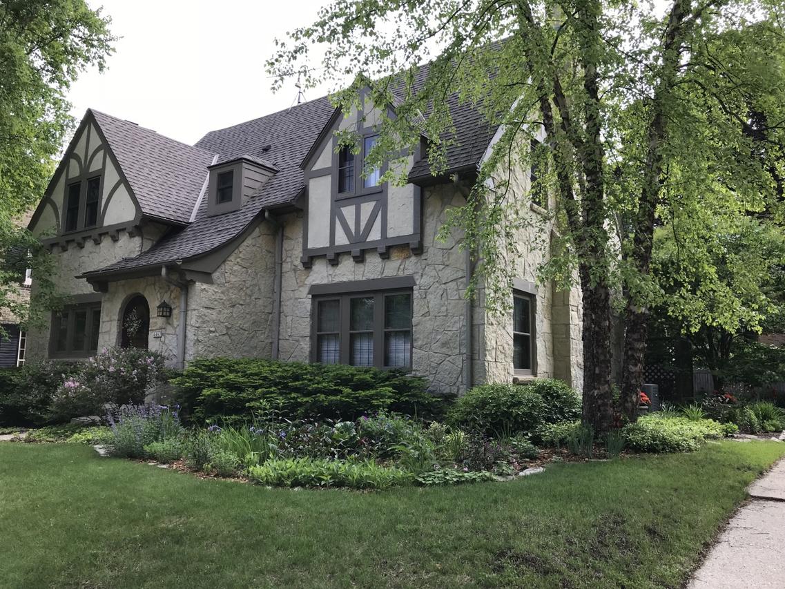 4462 N Frederick Ave, Shorewood, WI 53211