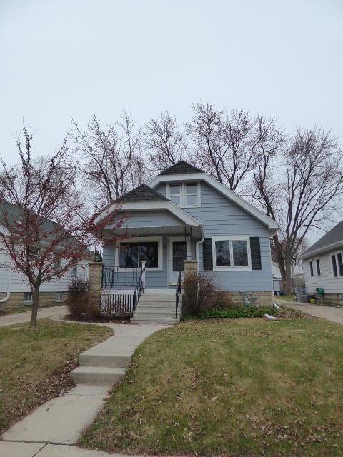 227 E Van Beck Ave, Milwaukee, WI 53207