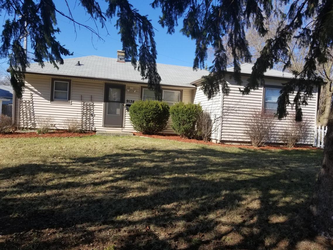 9138 W Thurston Ave, Milwaukee, WI 53225