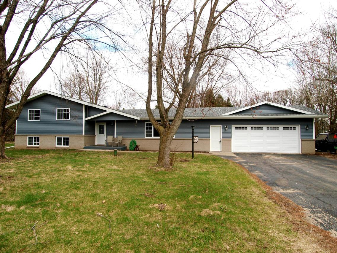 W7625 Shagbark Rd, Whitewater, WI 53190