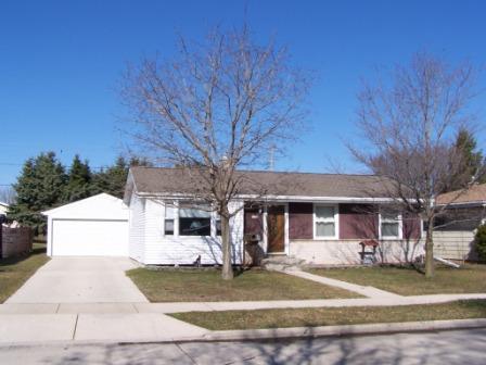 2928 S 21st, Sheboygan, WI 53081