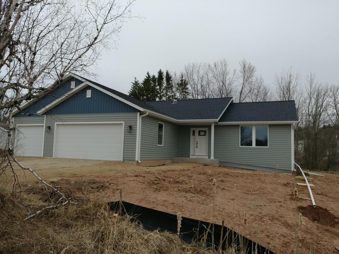 W2649 Ridgewood Dr., Lima, WI 53070