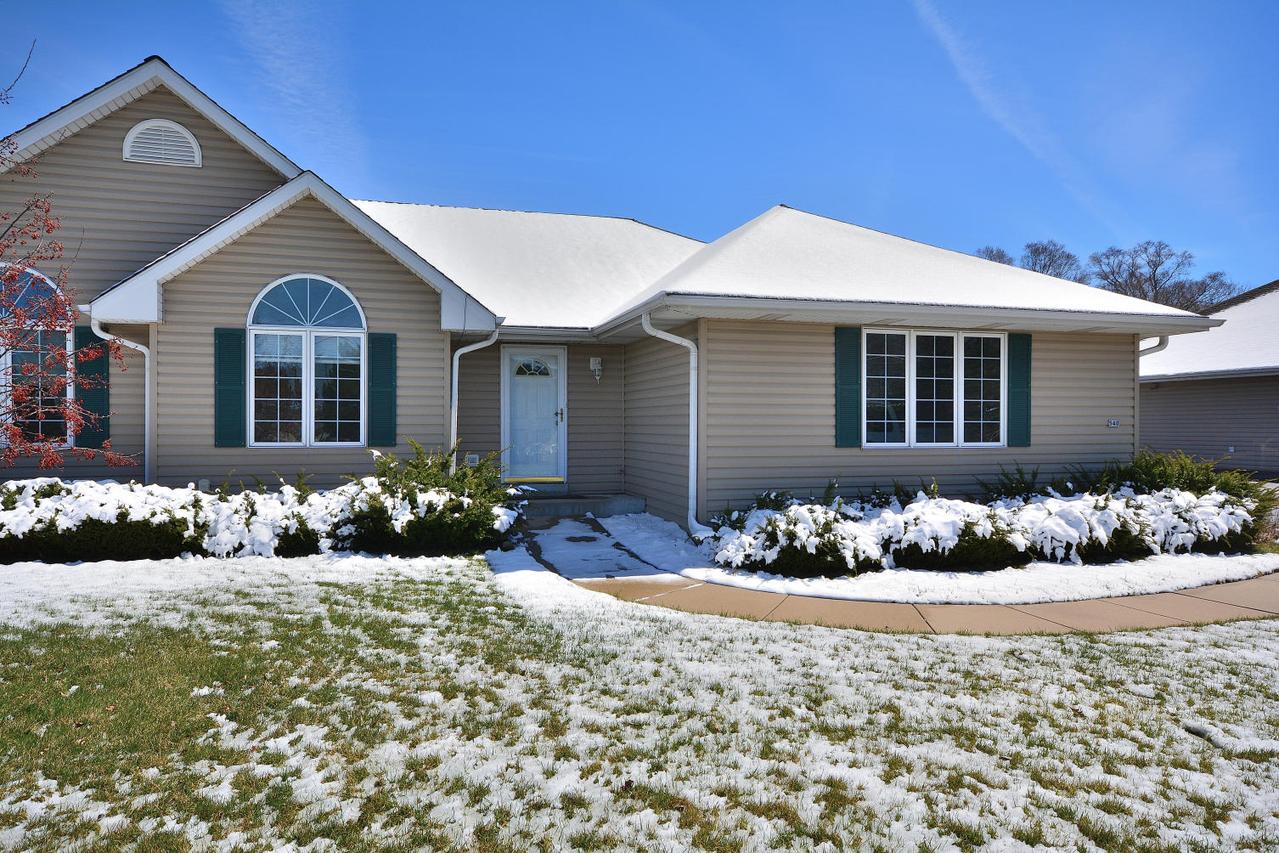 540 Kettle Moraine Dr, Eagle, WI 53119