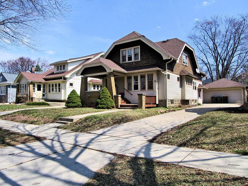 2522 N 66th St. #2522-A, Wauwatosa, WI 53213