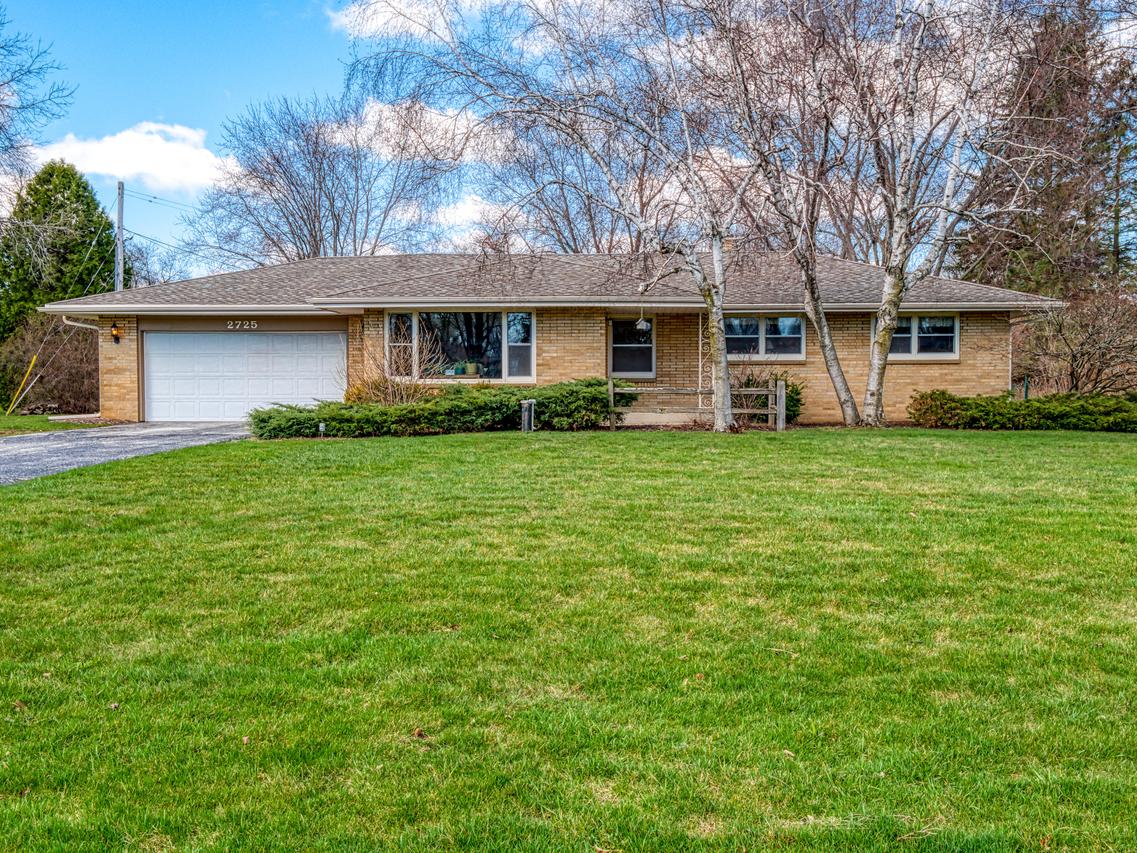 2725 Arbor Dr. #Dr, Brookfield, WI 53005