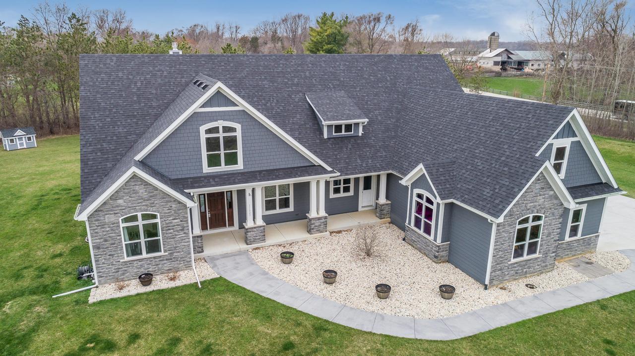 11620 208th Ave, Bristol, WI 53104