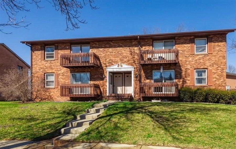 1329 Camden Way #B, Waukesha, WI 53186