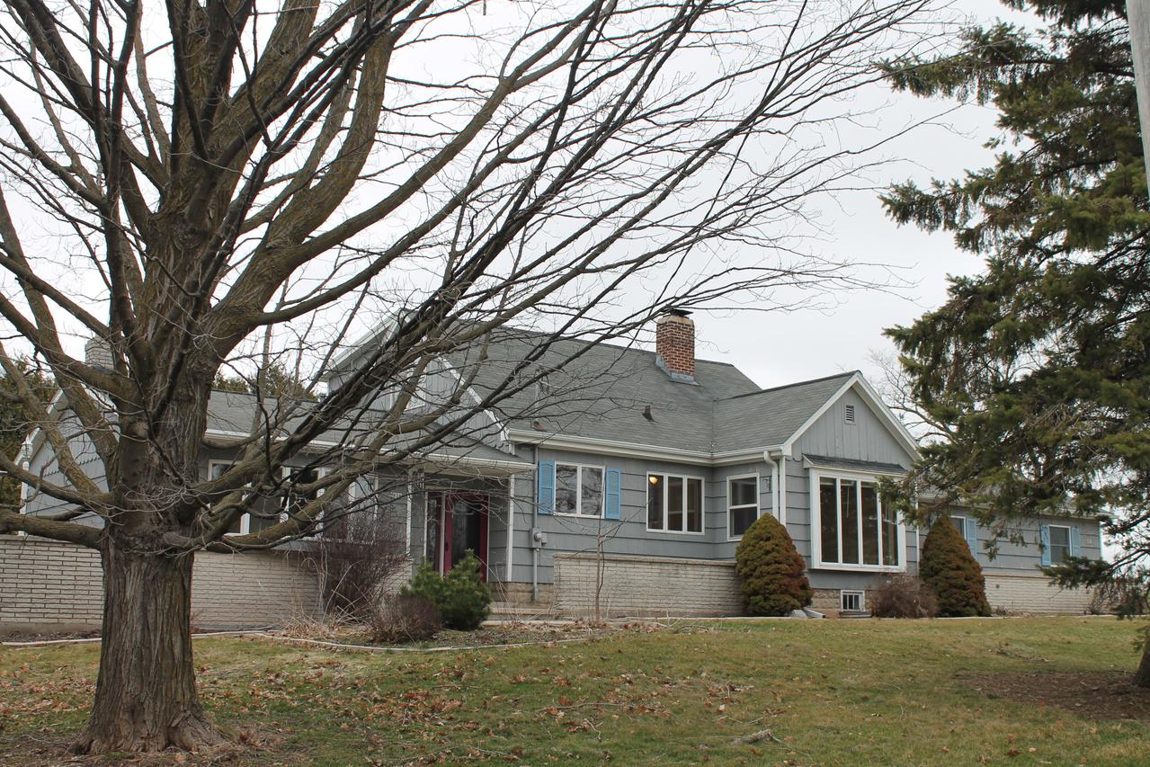 5828 Calumet Ave., Manitowoc, WI 54220