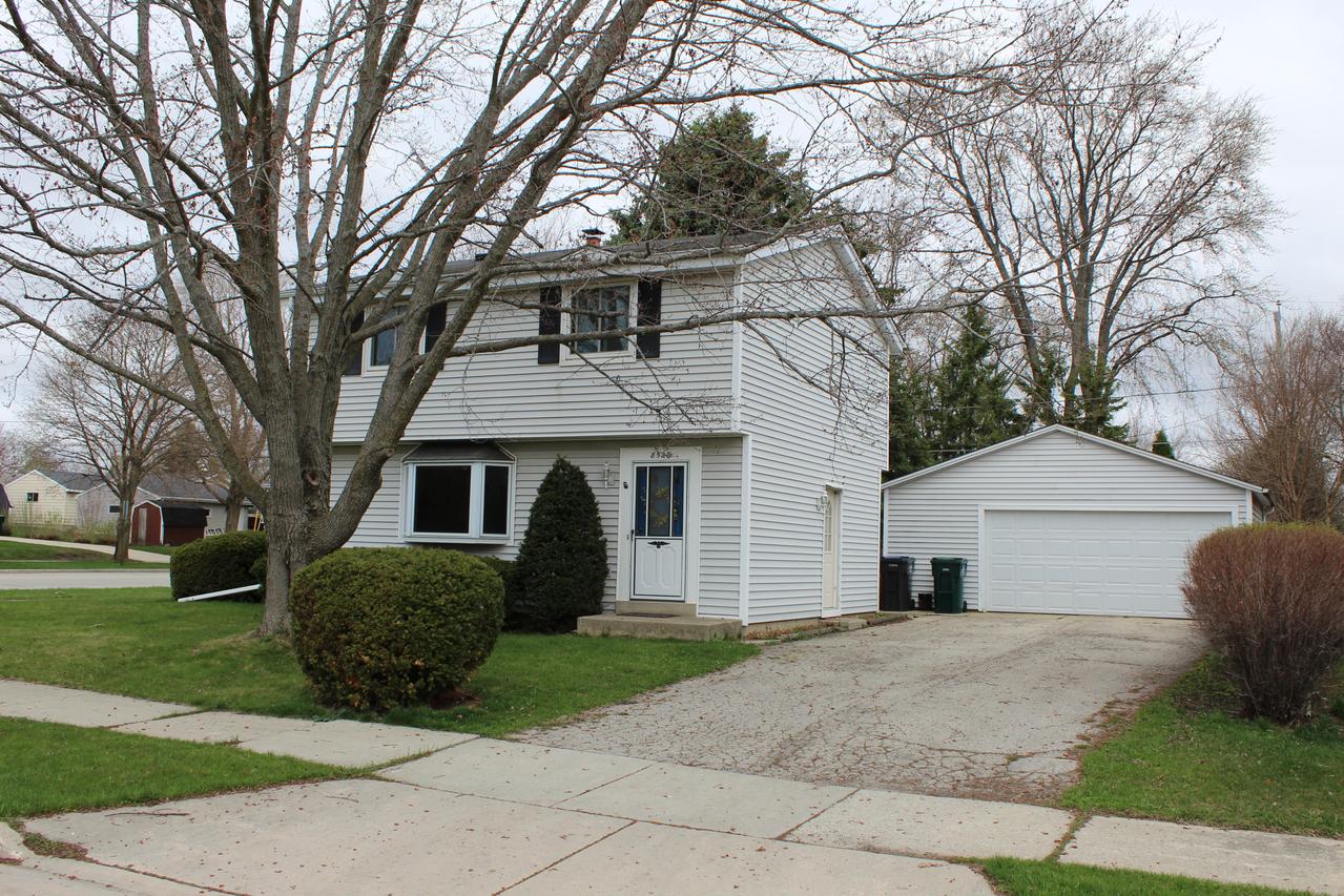 8528 Westminster Dr., Sturtevant, WI 53177