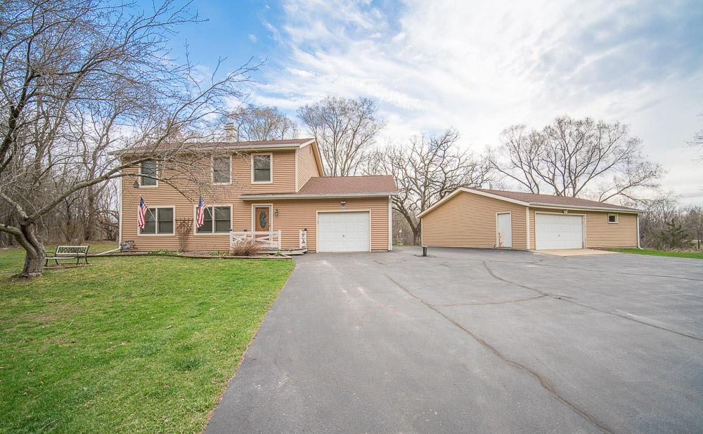 S49W33950 Road Gg, Genesee, WI 53118