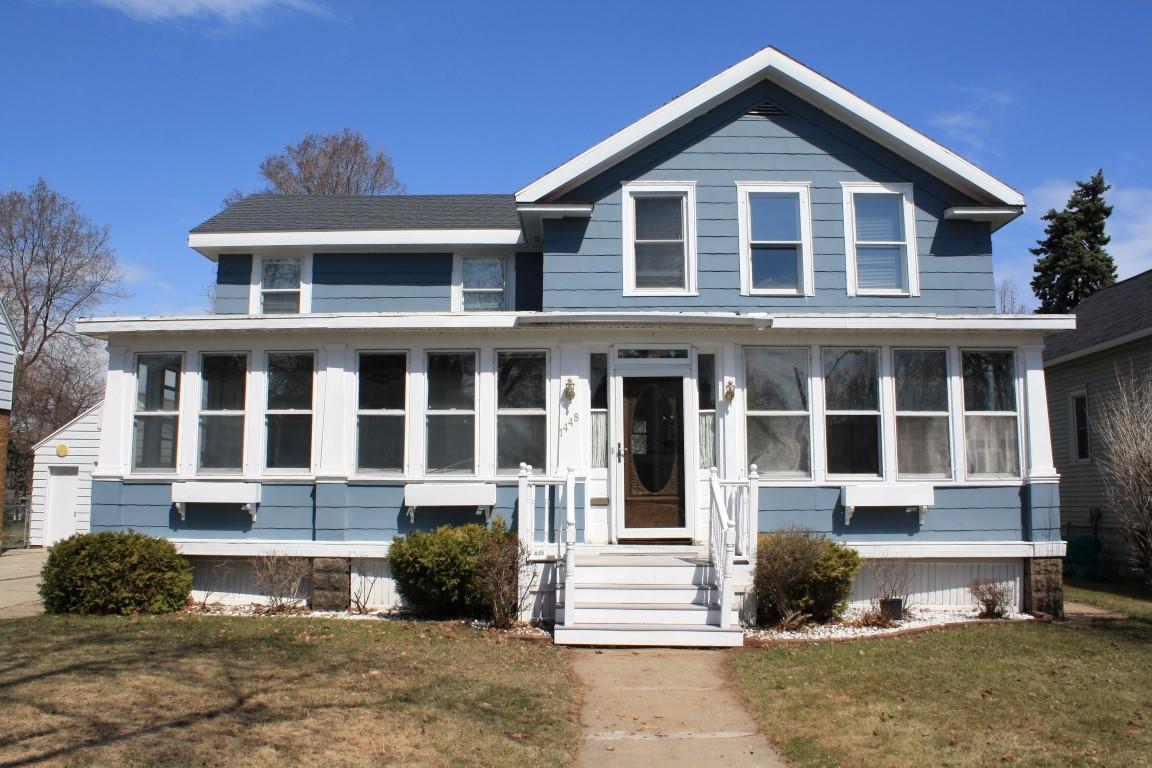 1448 Newberry Ave, Marinette, WI 54143