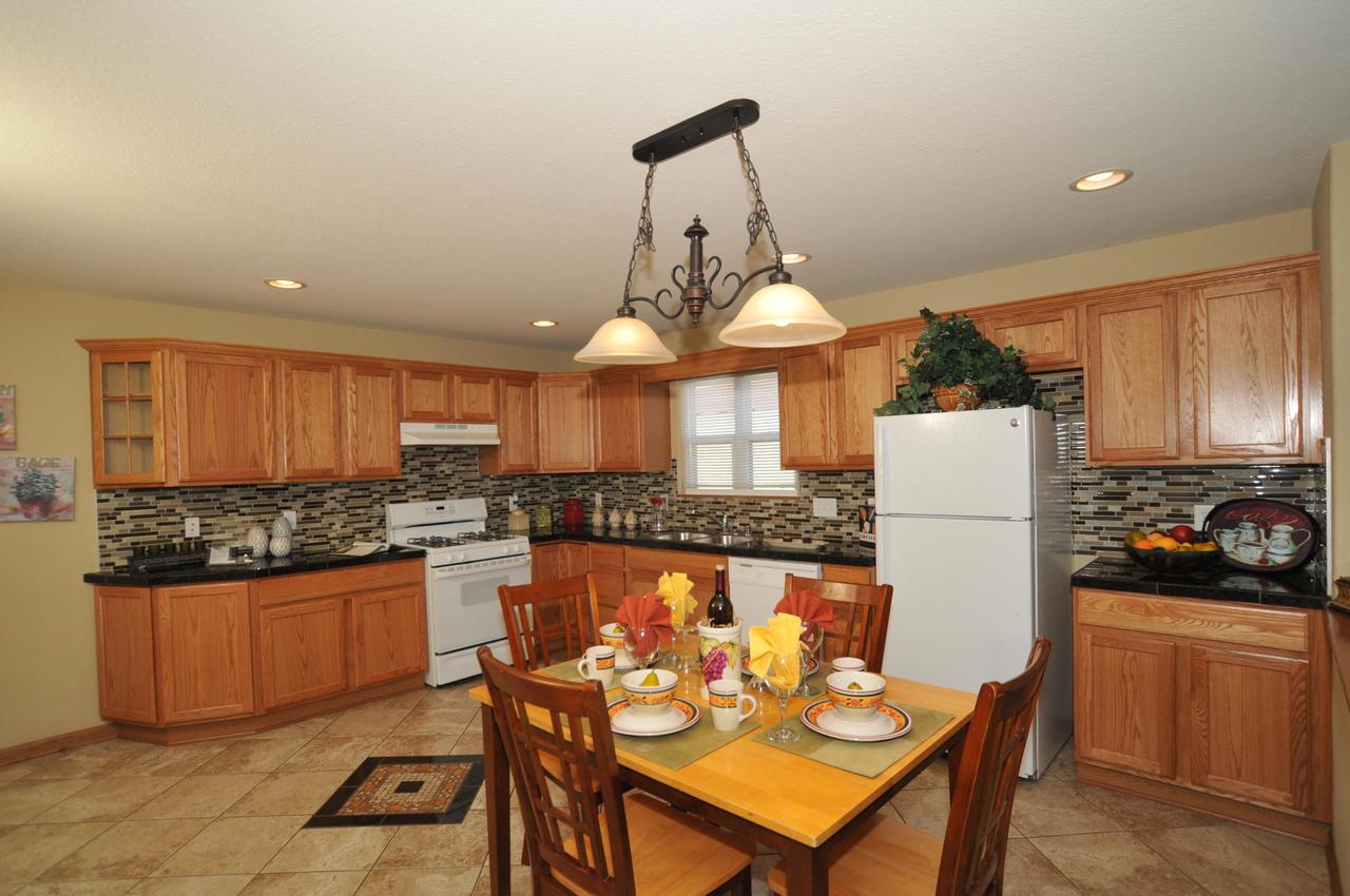 6639 W Beloit Rd, West Allis, WI 53219