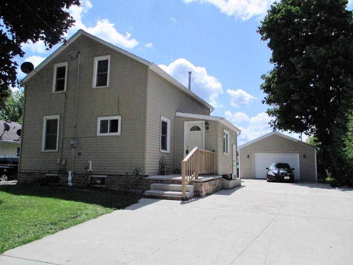 4217 Conroe St., Manitowoc, WI 54220