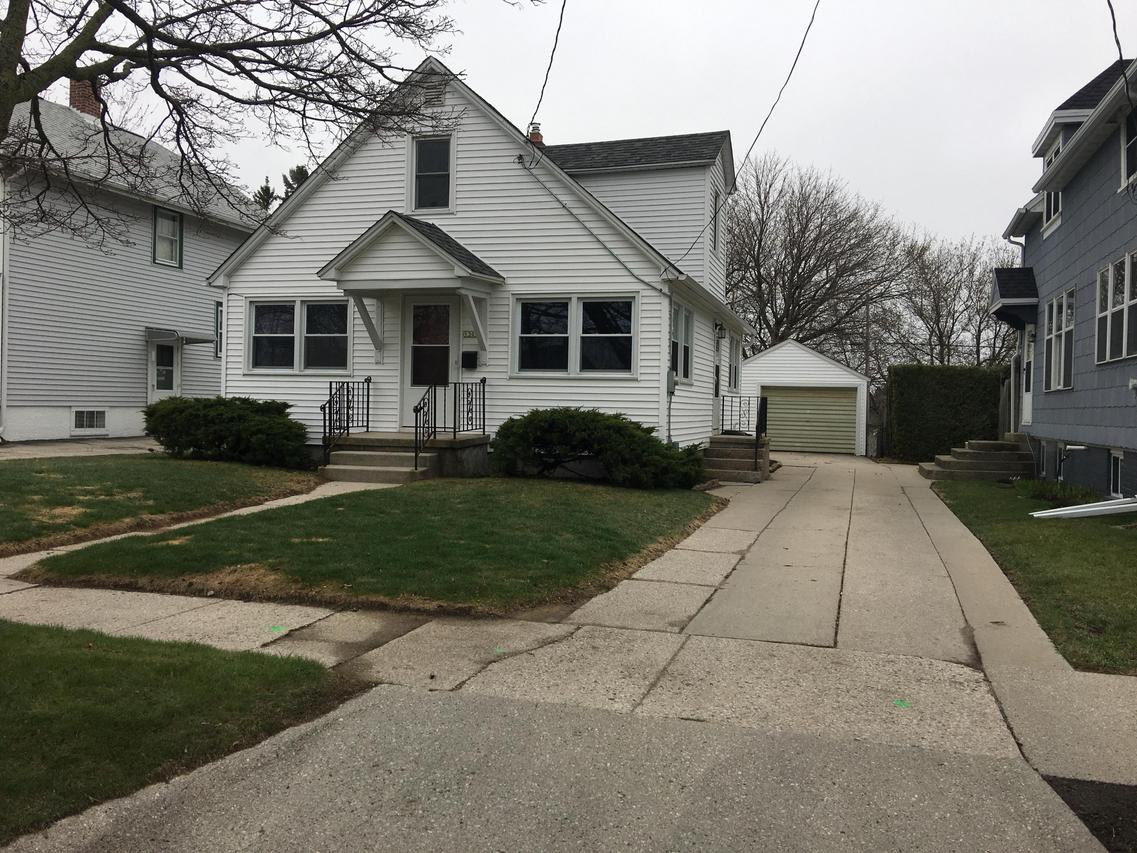 1305 Grand Ave., Manitowoc, WI 54220