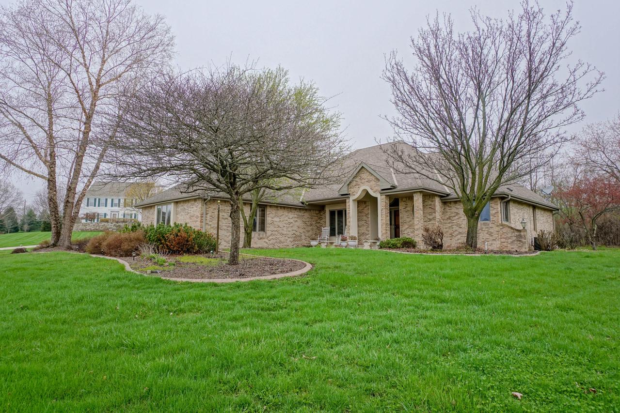 N77W24888 Kathleen Ct, Lisbon, WI 53089