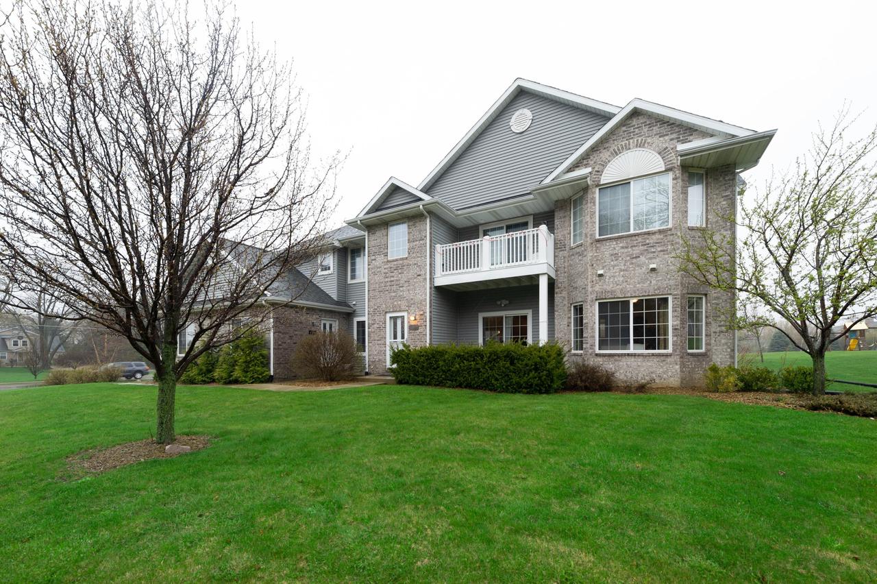 6054 Kinzie Ave, Mount Pleasant, WI 53406