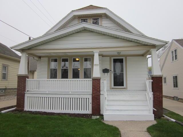 3959 S Whitnall Ave, Milwaukee, WI 53207