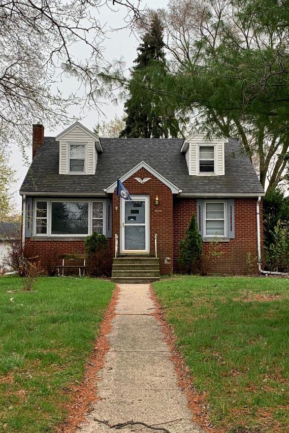 1715 81st St, Kenosha, WI 53143