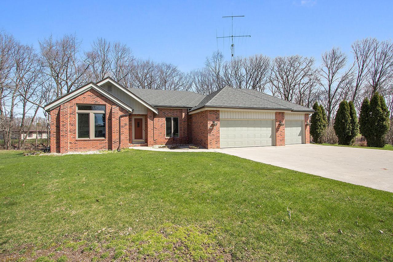 3616 Shepherd Ln., Manitowoc, WI 54220