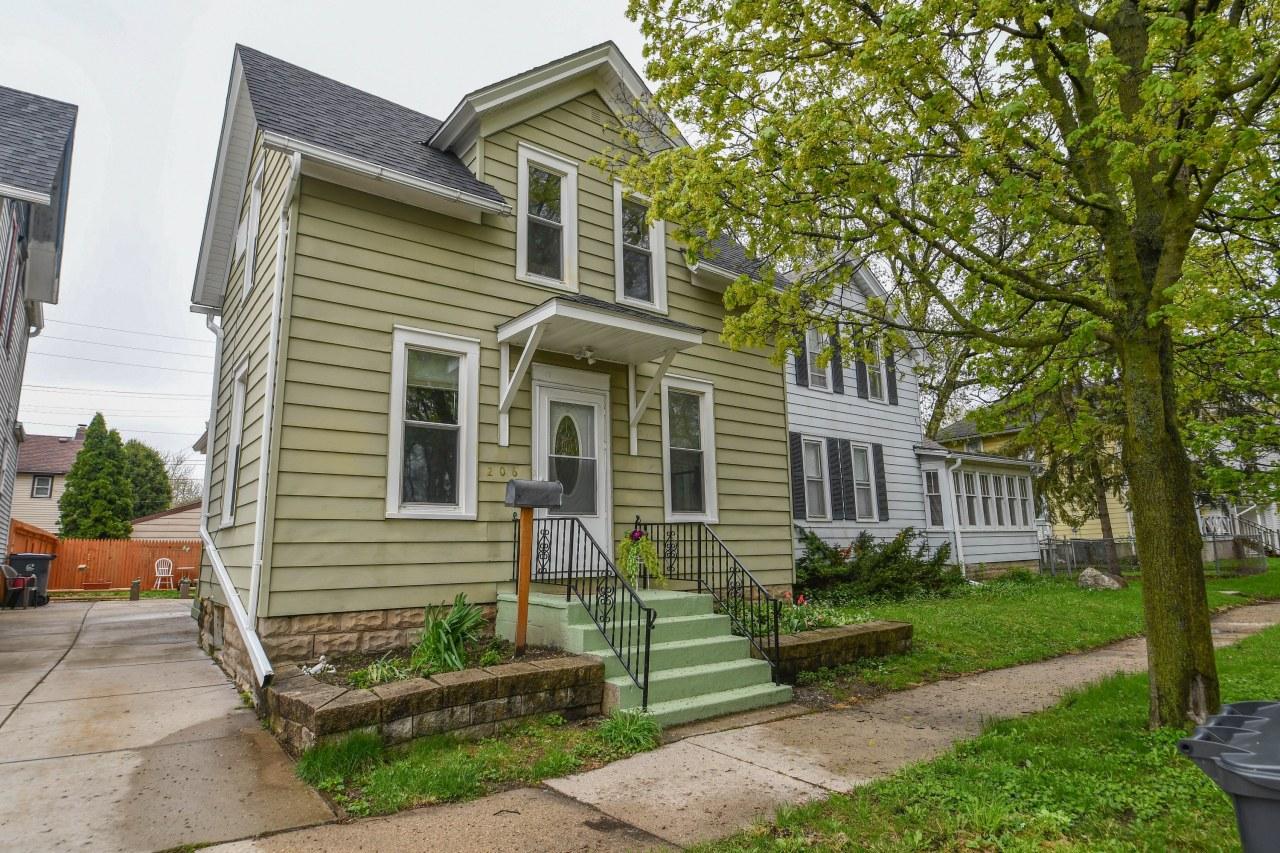 206 Maria St., Waukesha, WI 53188