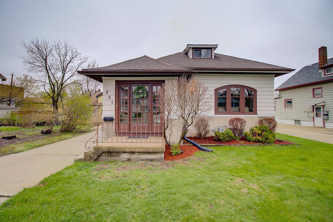 551 N 62nd St, Wauwatosa, WI 53213