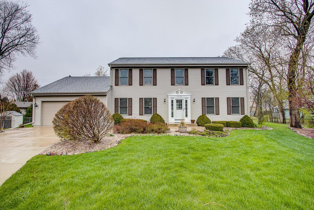 14150 W Gatewood Ct, New Berlin, WI 53151