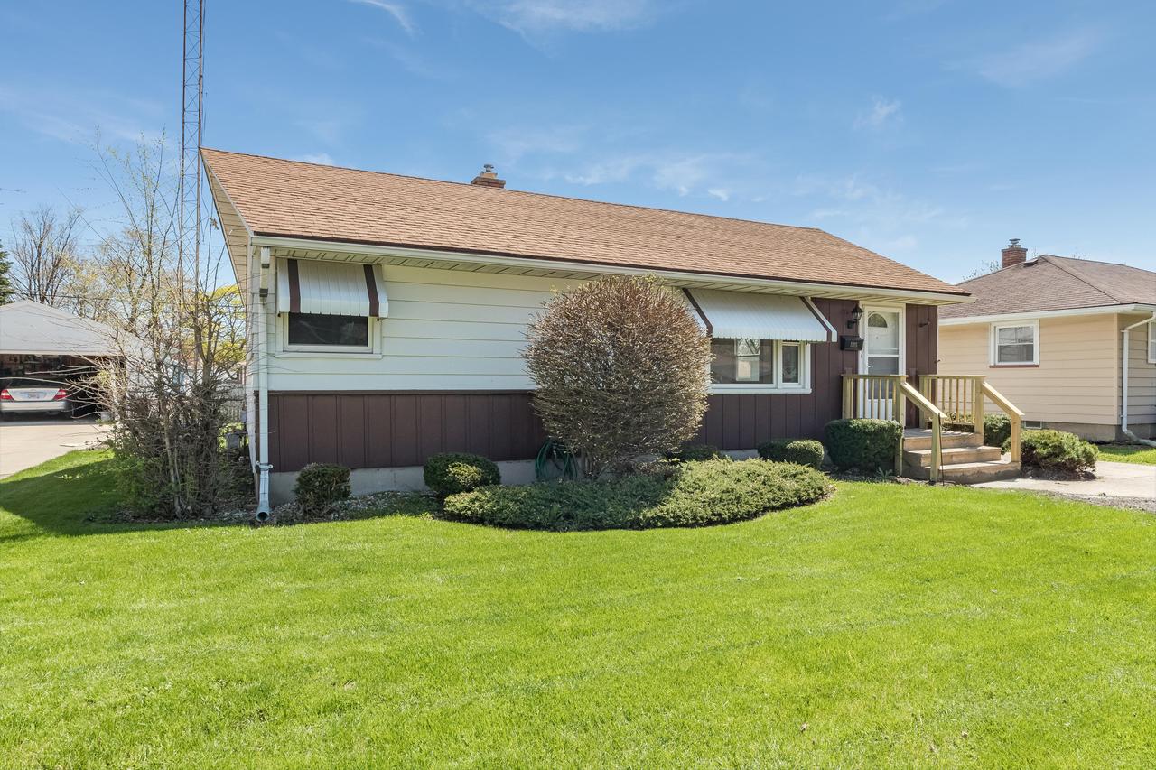 5315 39th Ave, Kenosha, WI 53144