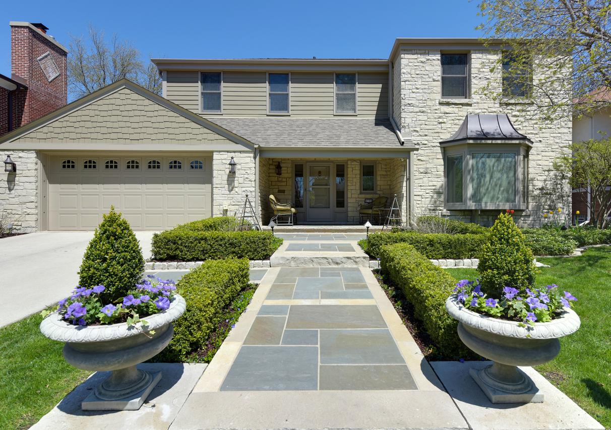 4756 N Wilshire Rd, Whitefish Bay, WI 53211