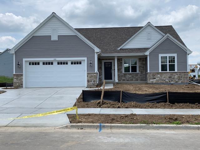 1088 Evergreen Trl, Oconomowoc, WI 53066