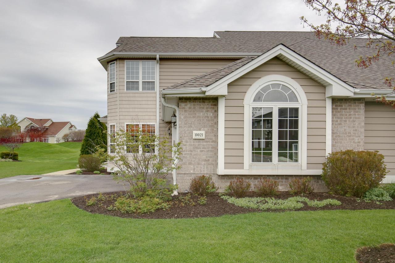 10021 66th Ave #8, Pleasant Prairie, WI 53158