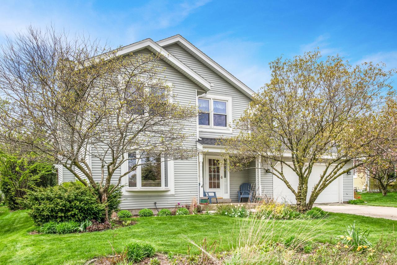 4345 S Regal Manor Dr., New Berlin, WI 53151