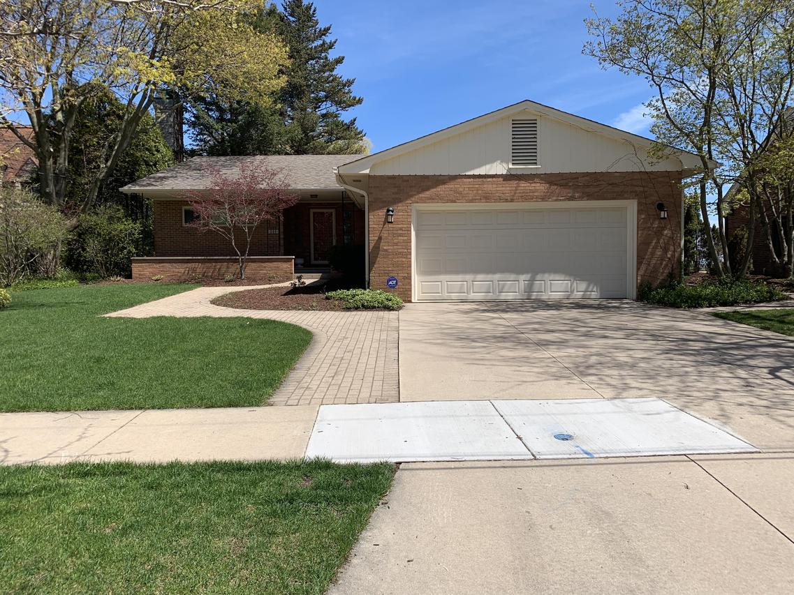 7001 2nd Ave, Kenosha, WI 53143