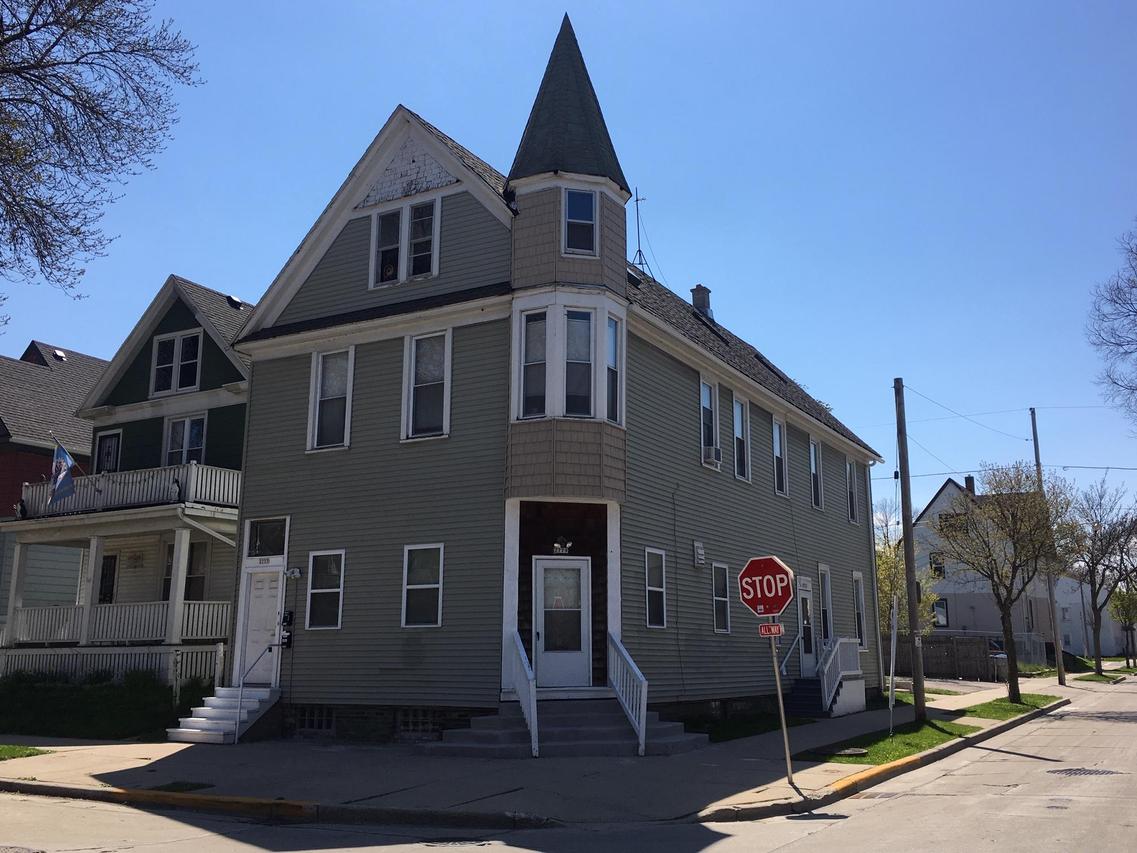 2777 N Booth St #2779, Milwaukee, WI 53212