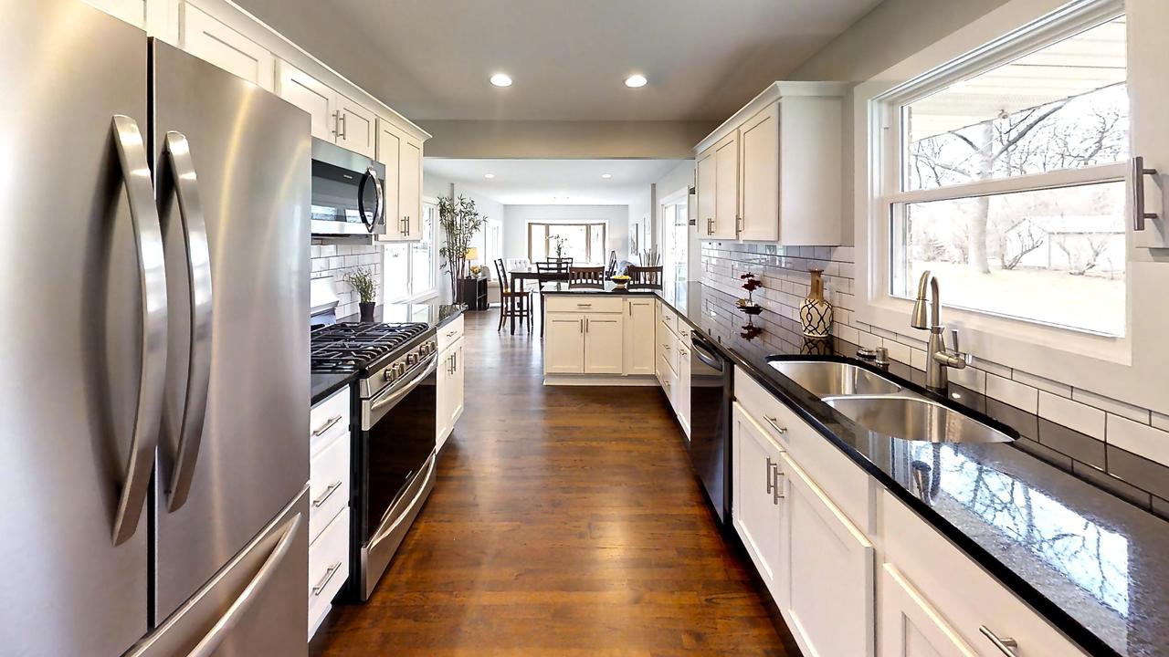 W227N5945 Lynwood Dr, Lisbon, WI 53089