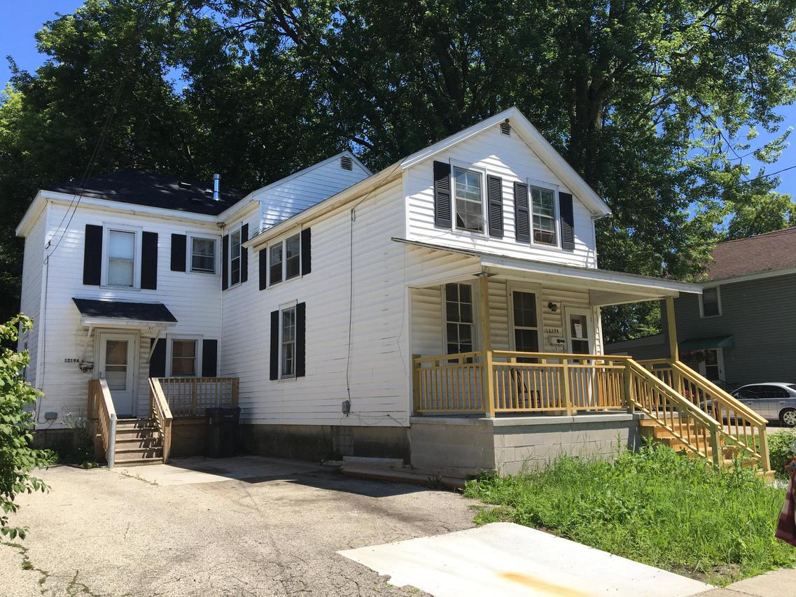 1219 The Strand, Waukesha, WI 53186