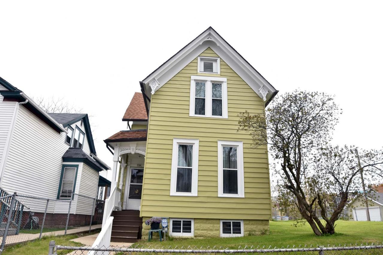 318 E Garfield Ave #318A, Milwaukee, WI 53212