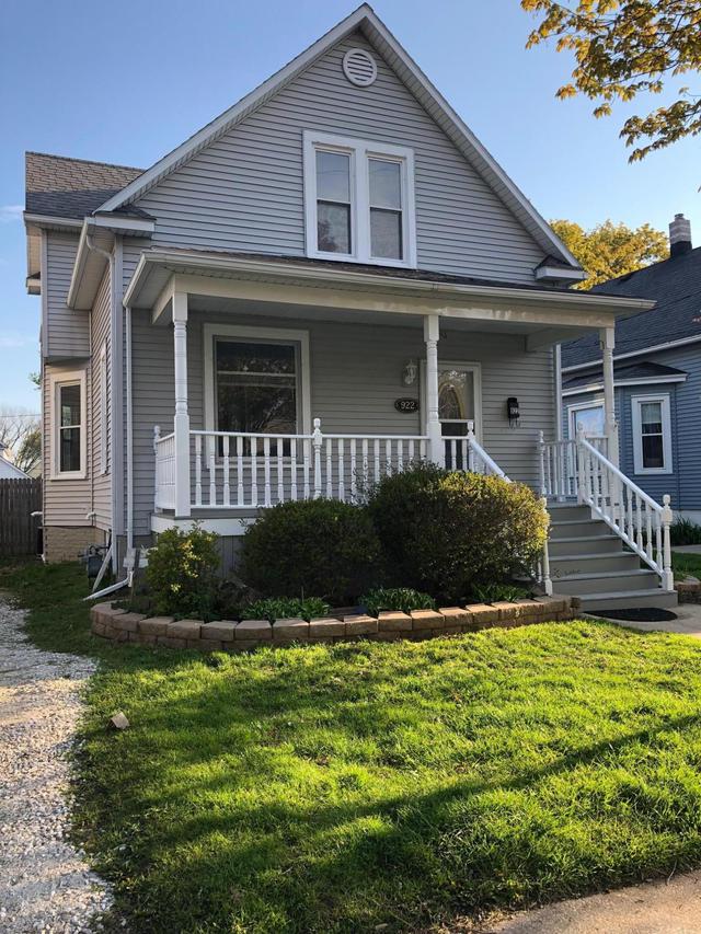 922 70th St., Kenosha, WI 53143