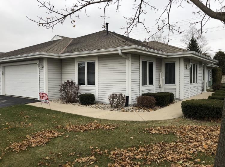 256 Hartford Sq., Hartford, WI 53027