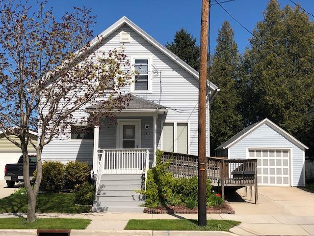 1811 Monroe St, Two Rivers, WI 54241