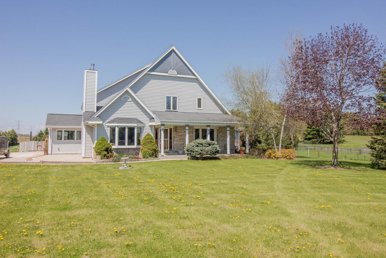 W275N7859 Lake Five Rd, Lisbon, WI 53029